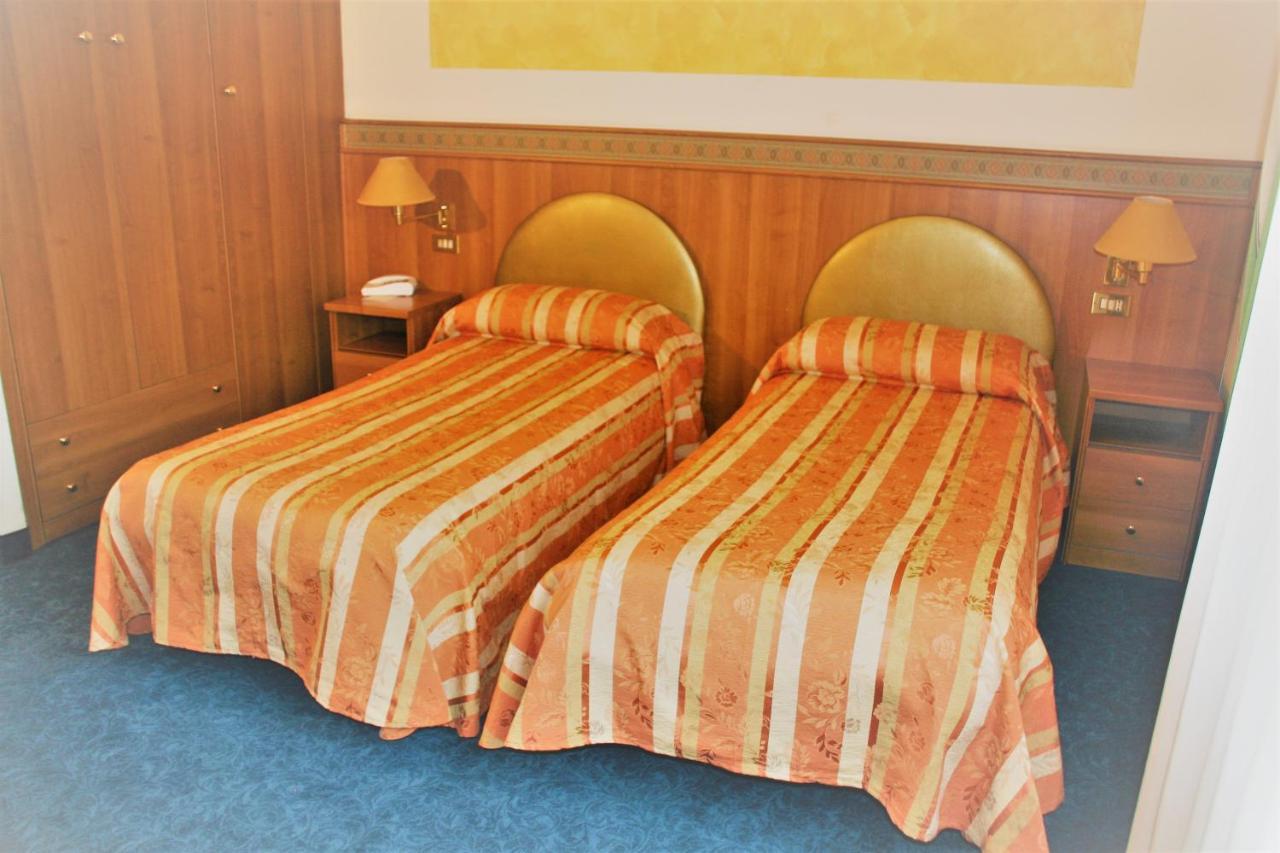 Hotel Kristall San Donà di Piave Exterior foto